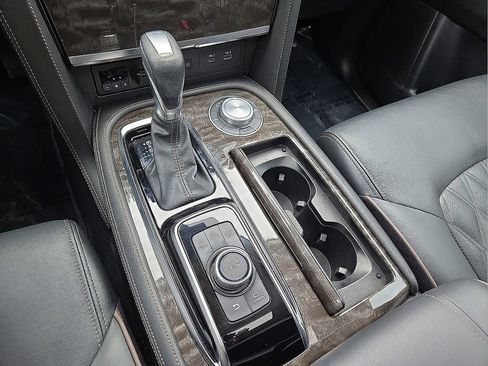 Used 2024 Nissan Armada Platinum w/ Captain's Chairs Package image 30