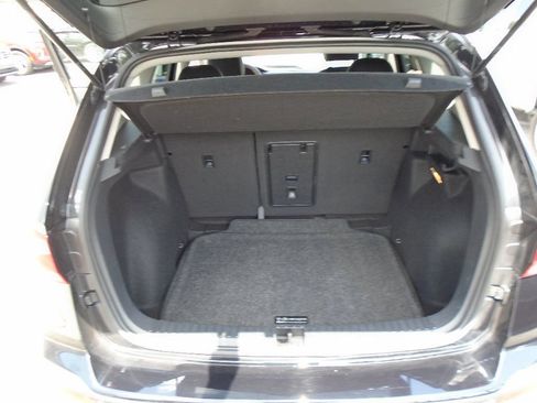 Used 2022 Volkswagen Taos SE FWD image 11