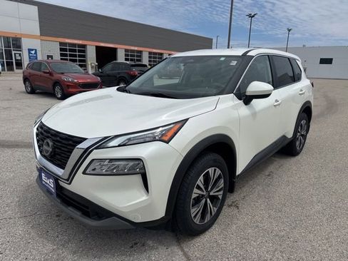 Used 2023 Nissan Rogue SV AWD/4WD image 7