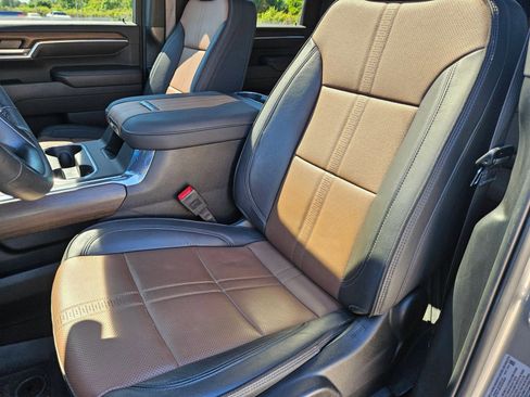 Used 2024 Chevrolet Silverado 3500 High Country w/ High Country Premium Package AWD/4WD image 22
