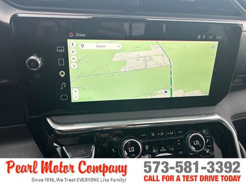 Used 2025 GMC Sierra 1500 Denali w/ Denali Reserve Package AWD/4WD image 18