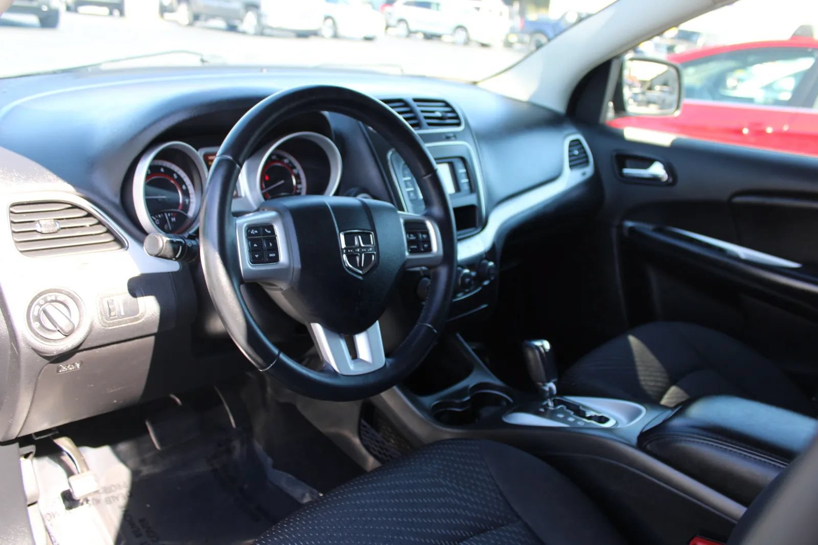 Used 2017 Dodge Journey SE w/ Flexible Seating Group FWD image 12