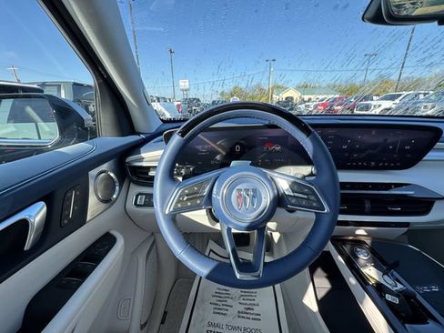 New 2026 Buick Enclave Avenir w/ Super Cruise Package FWD image 14