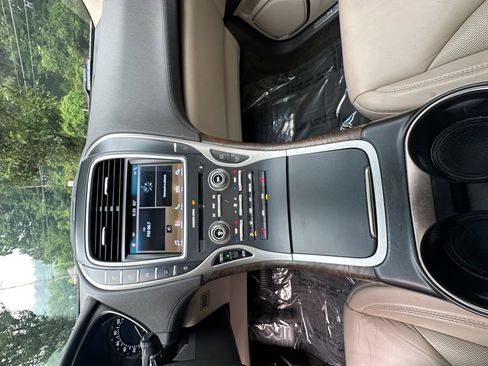 Used 2016 Lincoln MKX Select w/ Climate Package AWD/4WD image 22