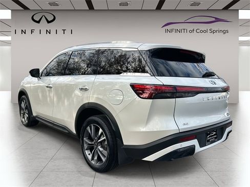 Certified 2024 INFINITI QX60 Luxe w/ Vision Package image 5
