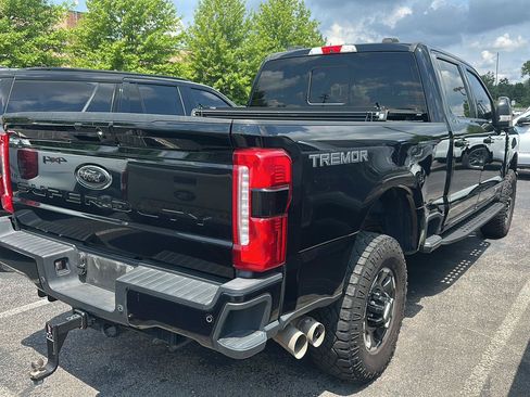 Used 2023 Ford F250 Lariat w/ Lariat Ultimate Package AWD/4WD image 3