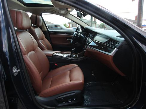 Used 2015 BMW 550i xDrive Sedan AWD/4WD image 10