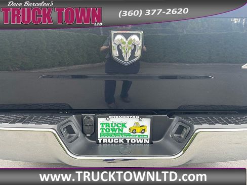 Used 2019 RAM 1500 Classic SLT AWD/4WD image 33