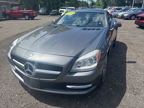 Used 2016 Mercedes-Benz SLK 300 image 2