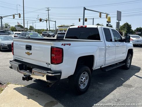 Used 2019 Chevrolet Silverado 2500 LT AWD/4WD image 5
