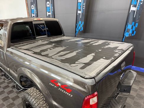 Used 2009 Ford F250 Lariat image 10