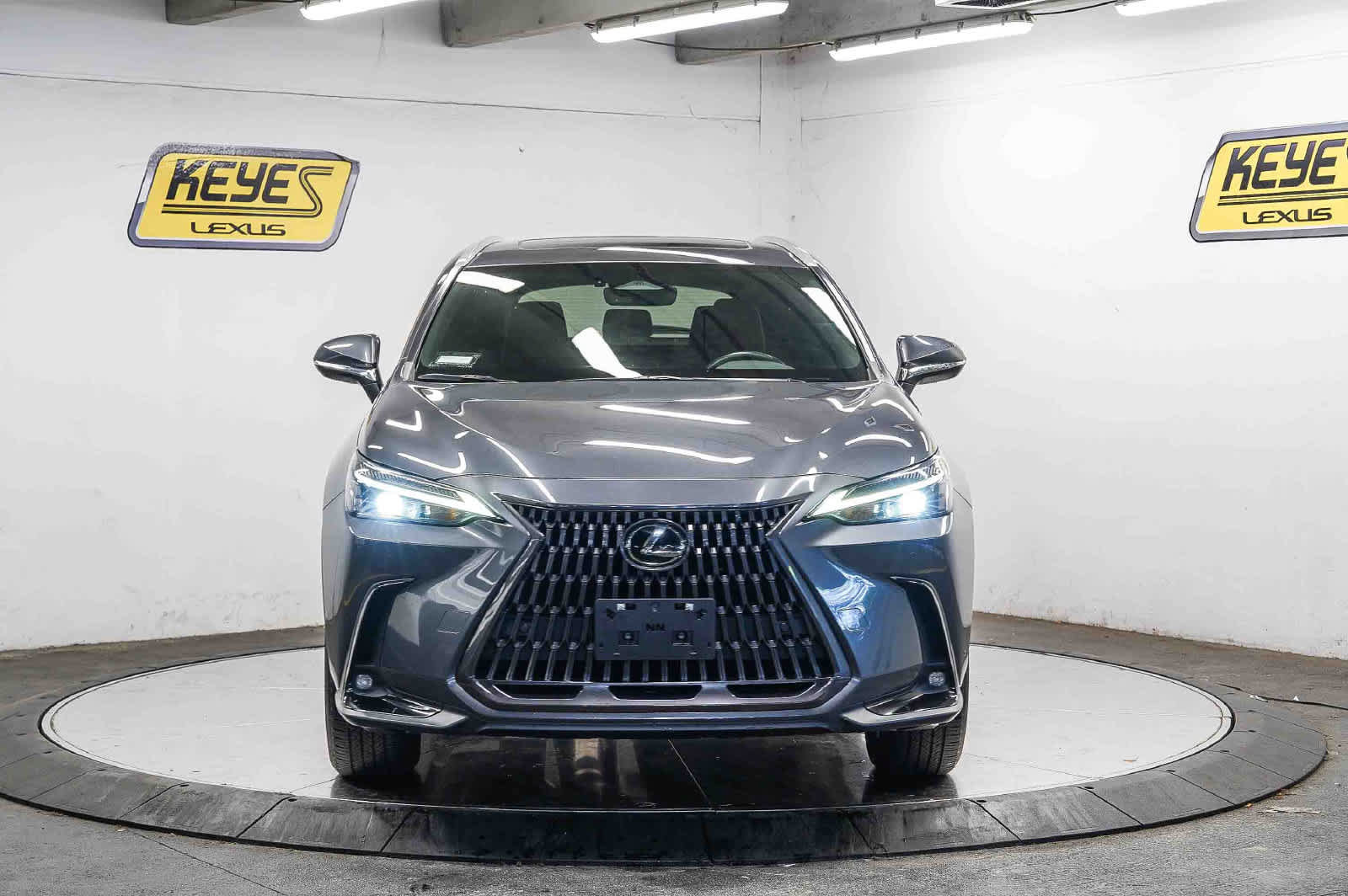 Used 2025 Lexus NX 250 FWD w/ Cold Area Package image 6