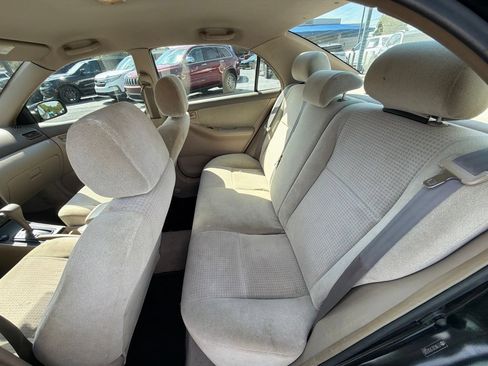 Used 2007 Toyota Corolla CE w/ Upgrade Pkg FWD image 6