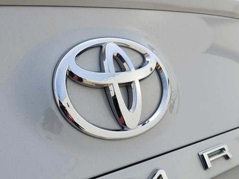 Used 2023 Toyota Camry SE w/ Cold Weather Package AWD/4WD image 29