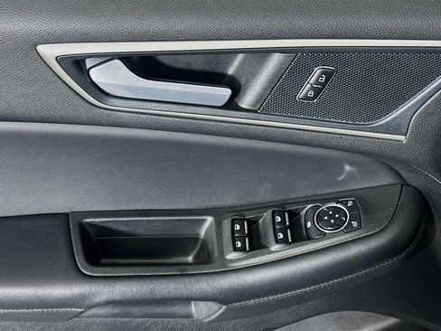 Used 2024 Ford Edge SEL image 15