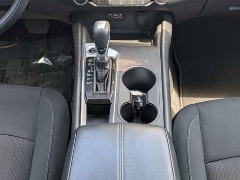 Used 2025 Nissan Altima 2.5 SV FWD image 17