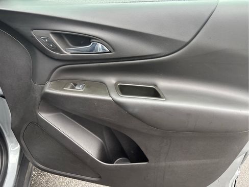 Certified 2024 Chevrolet Equinox LT w/ LPO, Floor Liner Package image 24