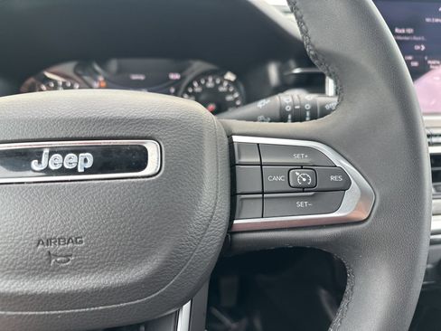 Used 2024 Jeep Compass Latitude AWD/4WD image 45