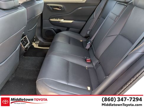 Certified 2025 Toyota Crown AWD/4WD image 33