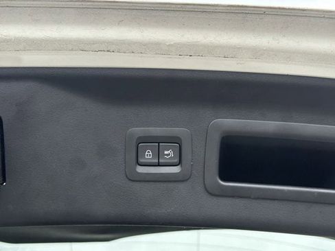 Used 2025 MAZDA CX-90 3.3 Turbo w/ Select Package image 16