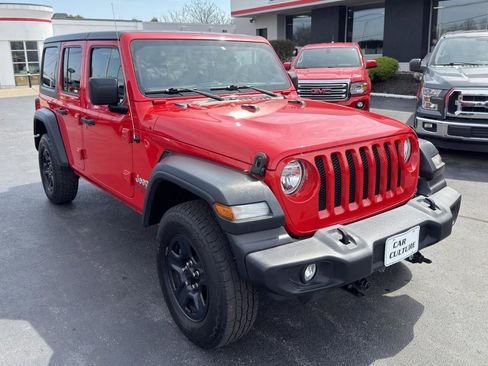 Used 2018 Jeep Wrangler Unlimited Sport image 3