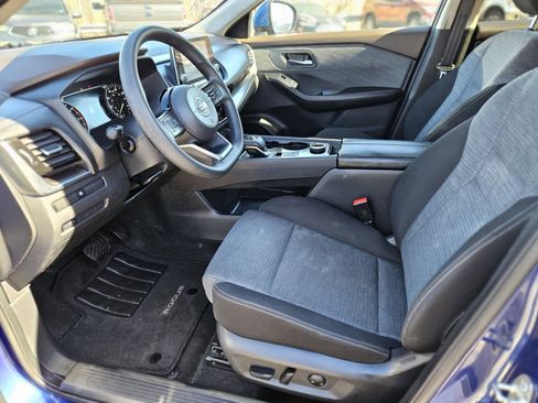 Used 2021 Nissan Rogue SV image 19