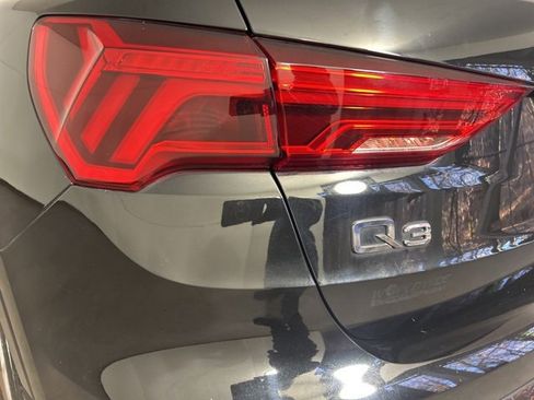 Certified 2022 Audi Q3 2.0T Premium w/ Convenience Package image 17