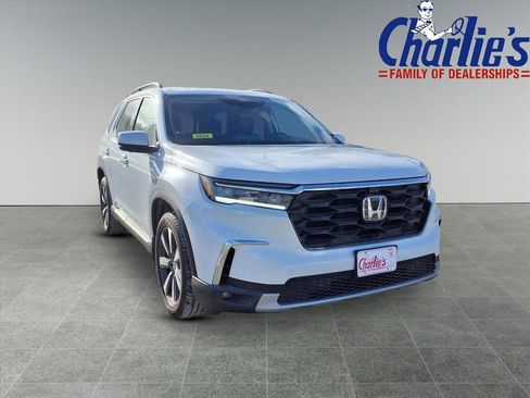 Used 2024 Honda Pilot Elite image 3