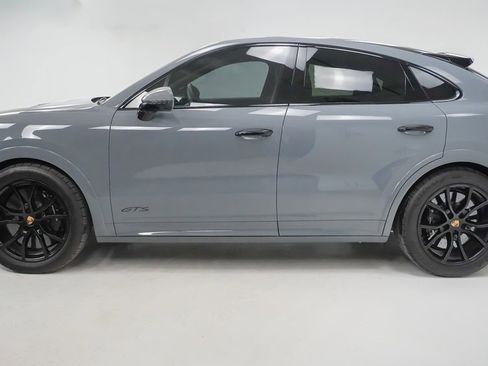 Certified 2025 Porsche Cayenne GTS image 2