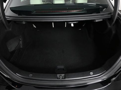 Used 2017 Mercedes-Benz E 300 4MATIC image 29