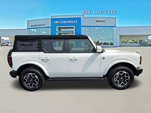 Used 2024 Ford Bronco Outer Banks image 8