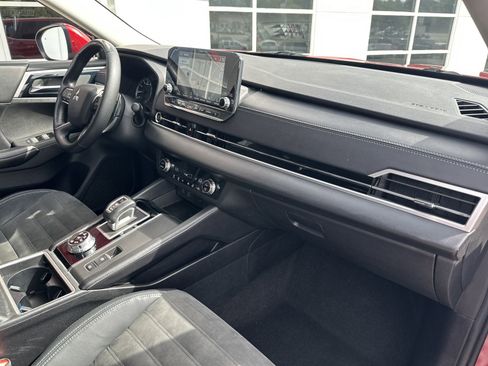 Used 2022 Mitsubishi Outlander SEL Black Edition image 36