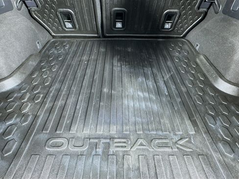 Used 2023 Subaru Outback AWD/4WD image 32
