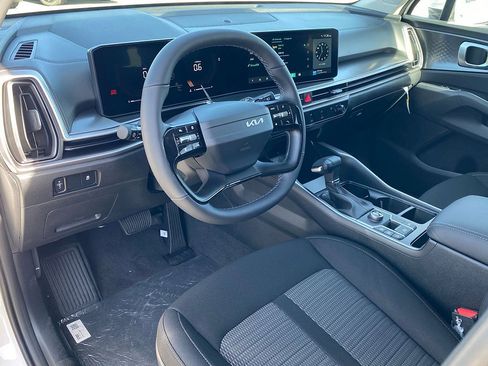 New 2026 Kia Sorento LX FWD image 11