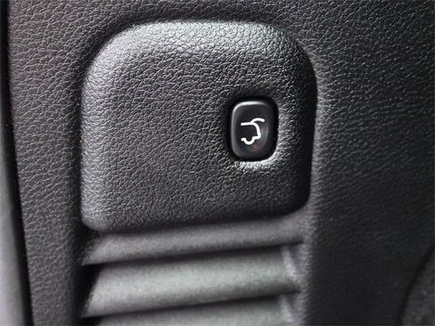 Used 2014 Jeep Grand Cherokee Overland image 35