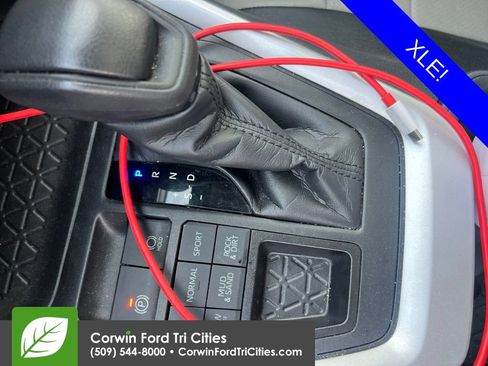 Used 2021 Toyota RAV4 XLE w/ Convenience Package AWD/4WD image 36