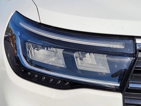 New 2026 Ford Explorer Active w/ Active Comfort Package image 24