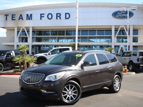 Used 2017 Buick Enclave Leather FWD image 2