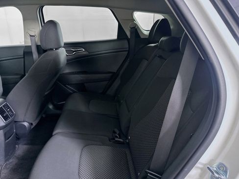 Used 2024 Kia Sportage LX image 26