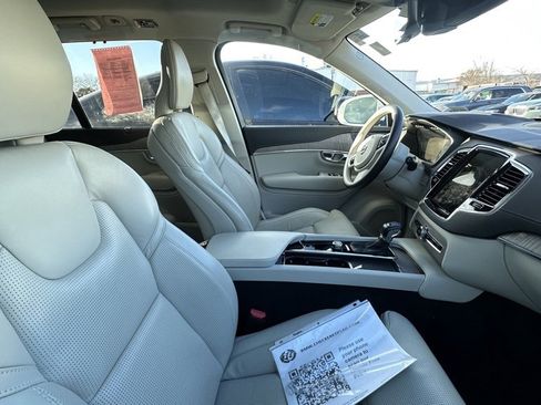 Used 2022 Volvo XC90 T6 Inscription w/ Advanced Package image 5