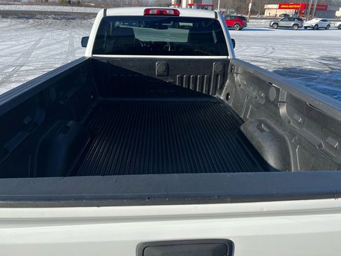 Used 2017 GMC Sierra 1500 4x4 Regular Cab image 8