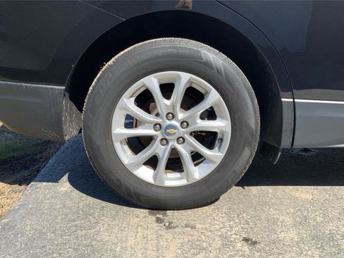 Used 2018 Chevrolet Equinox LT image 28