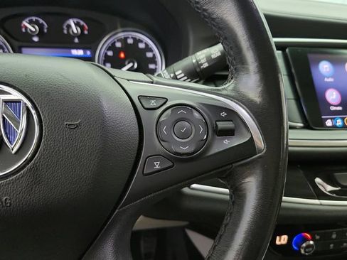 Used 2020 Buick Enclave Essence FWD image 19