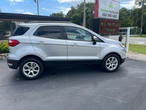 Used 2021 Ford EcoSport SE FWD image 5