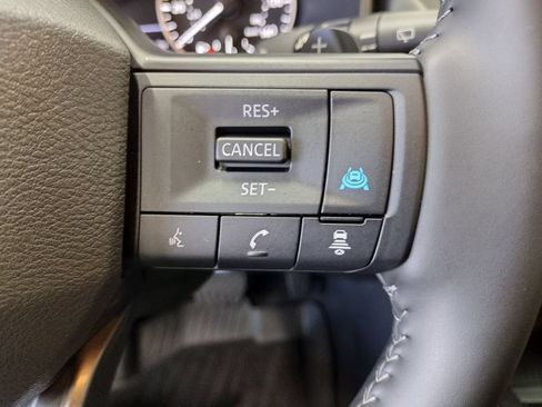 Used 2026 Nissan Rogue SV w/ Cold Weather Package AWD/4WD image 27