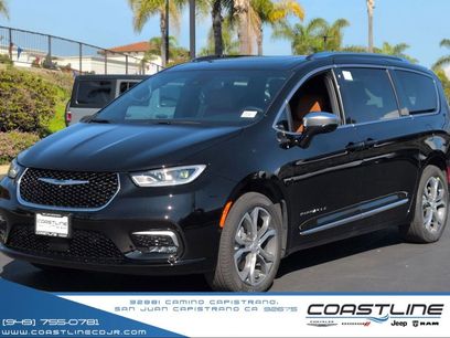 New 2026 Chrysler Pacifica Pinnacle