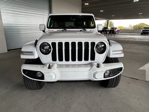Used 2023 Jeep Wrangler Altitude image 8
