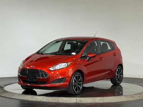 Used 2018 Ford Fiesta SE image 5