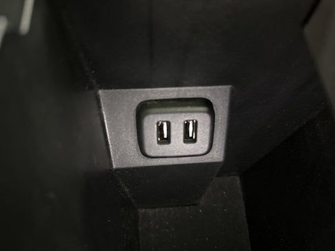 Certified 2021 Chevrolet Equinox Premier image 38