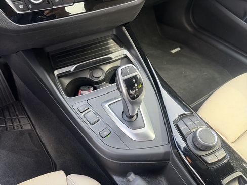 Used 2020 BMW 230i Convertible RWD image 34
